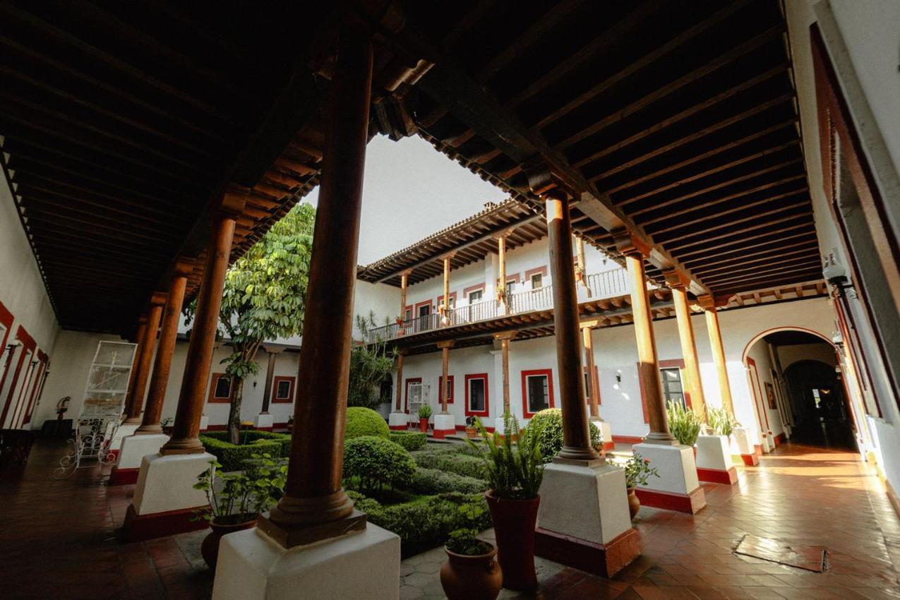 Best Western Plus Posada de Don Vasco Pátzcuaro Exterior foto Interior of the house